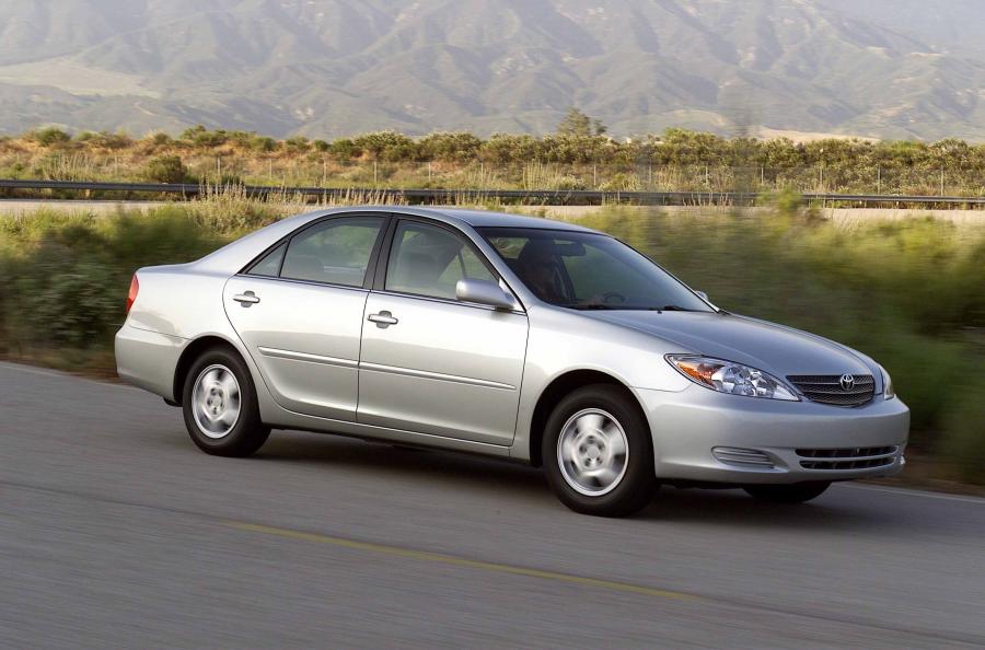  Toyota Camry 2002 года  (фото 13 из 32)